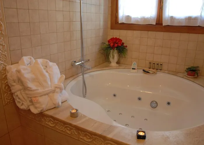 ホテル Selba D'ansils ベナスケ